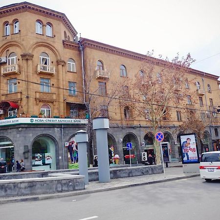 Abovyan 36 Apt & Tour Erivan Dış mekan fotoğraf