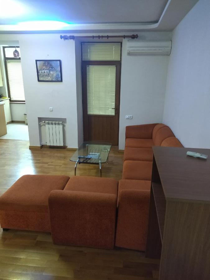 Abovyan 36 Apt & Tour Erivan Dış mekan fotoğraf
