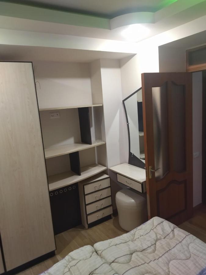 Abovyan 36 Apt & Tour Erivan Dış mekan fotoğraf