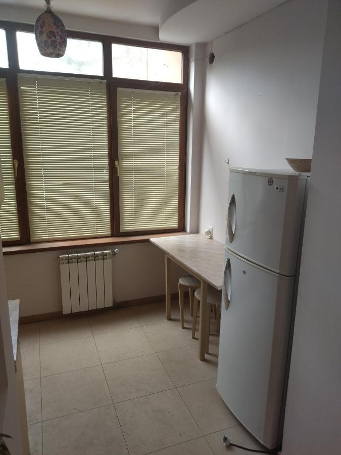 Abovyan 36 Apt & Tour Erivan Dış mekan fotoğraf