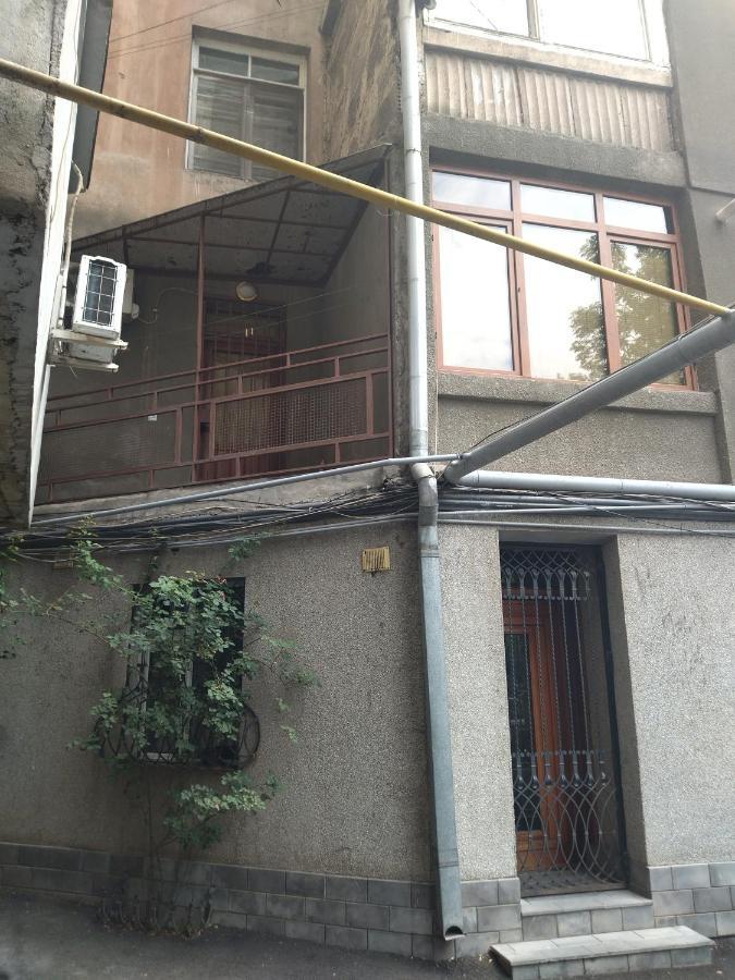 Abovyan 36 Apt & Tour Erivan Dış mekan fotoğraf